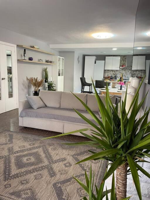 Chalet Puigval 50M De La Playa Valencia Eksteriør billede